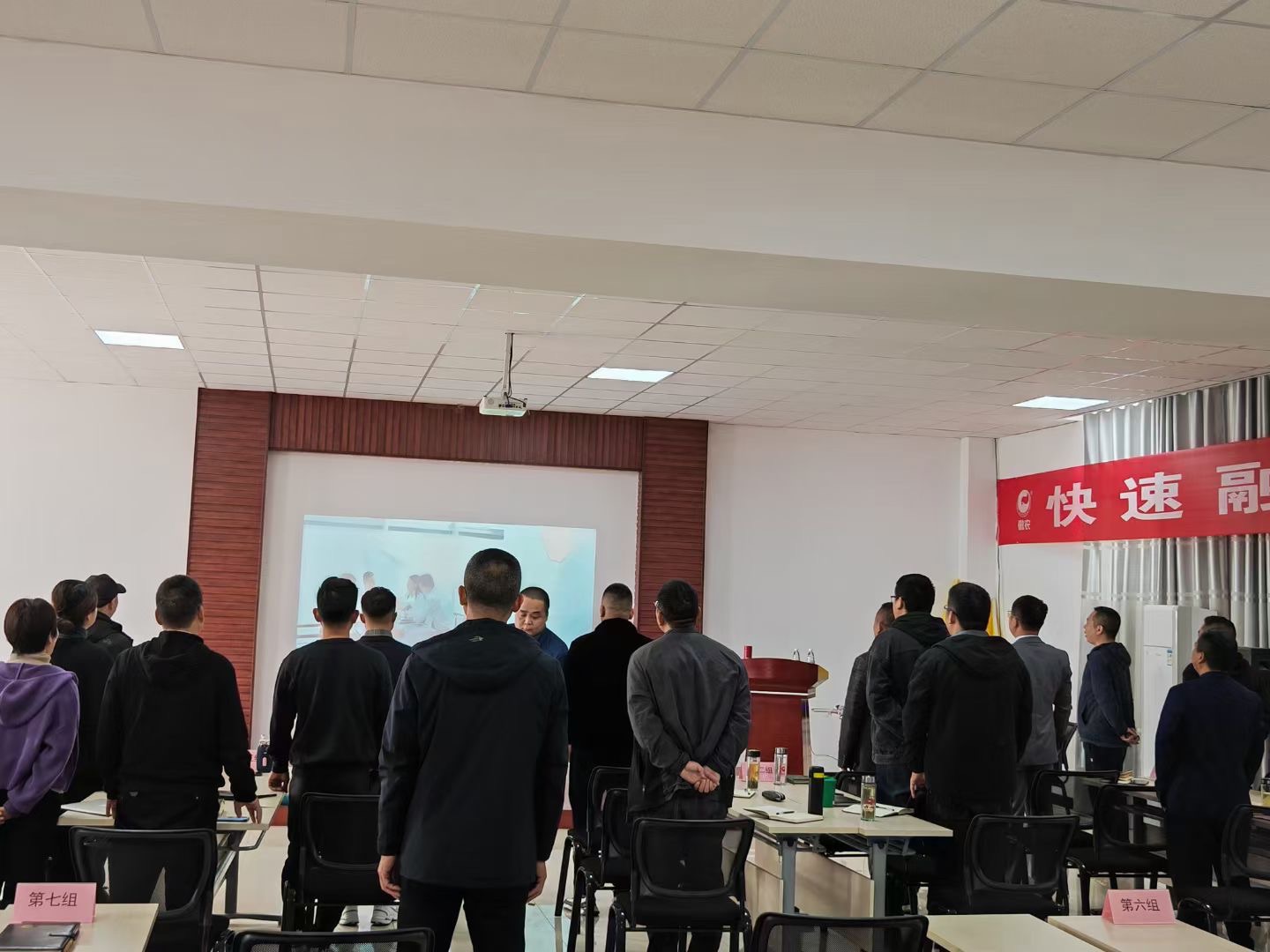 1667958462212082.jpg 1667958462212082.jpg